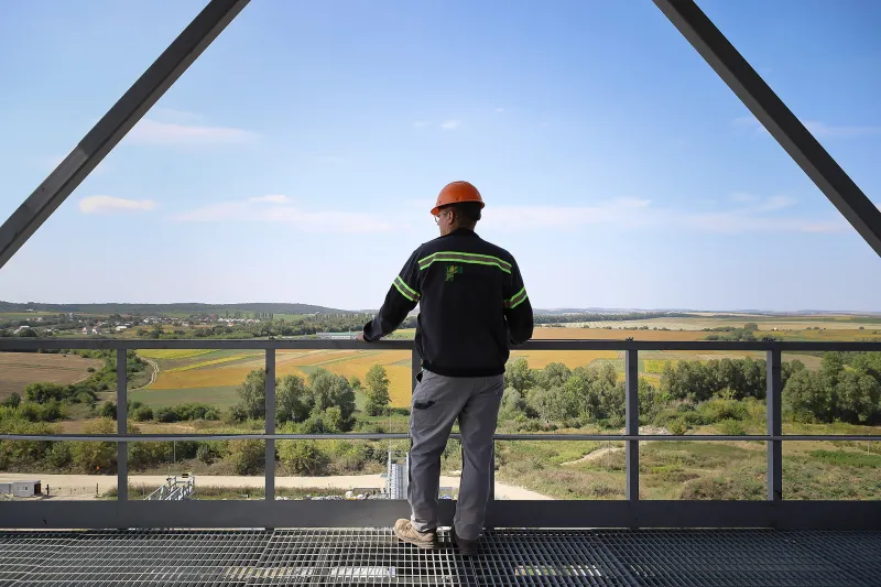 працівник елеватору